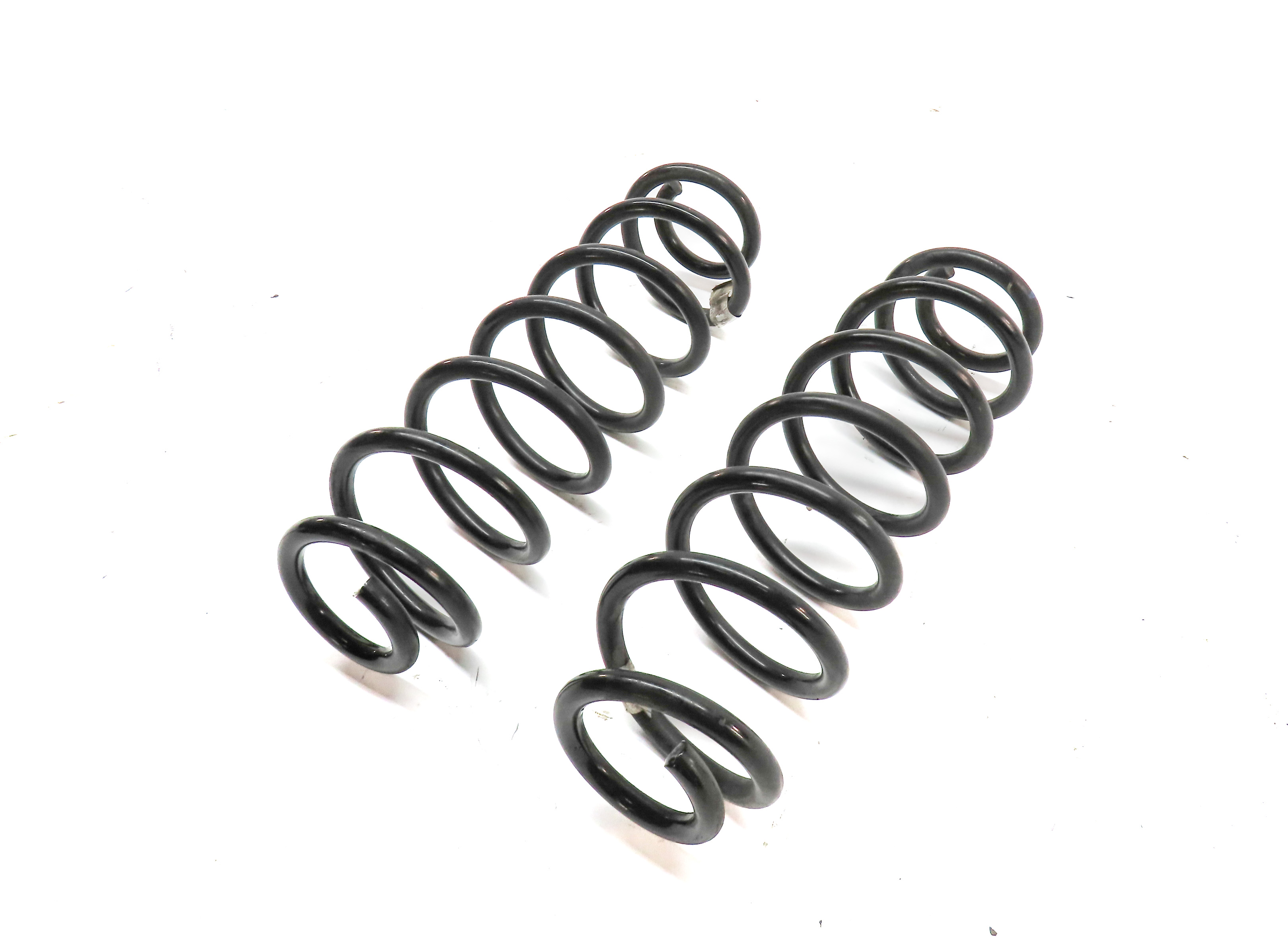 2015-2018 AUDI A3 S3 RS3 (8V) REAR LEFT & RIGHT SUSPENSION COIL SPRING SET/2 — exact item pictured